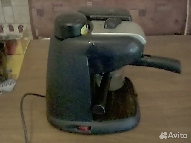 Кофемашина Delonghi EC9