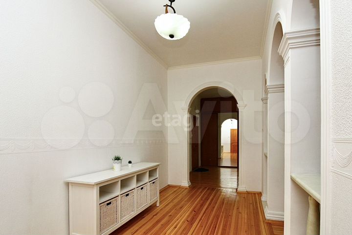 3-к. квартира, 153,6 м², 3/8 эт.