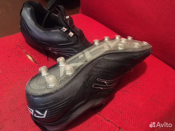 Футбольные бутсы Rbk