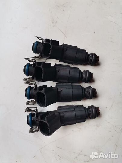 Форсунка топливная Mazda 3 BK 6 GG Ford Focus