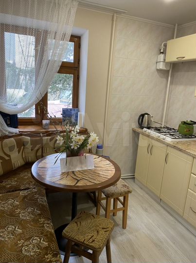 2-к. квартира, 52 м², 3/4 эт.