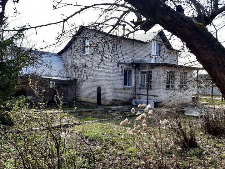 Коттедж 250 м² на участке 25 сот.