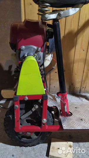 Самокат детский с двигателем