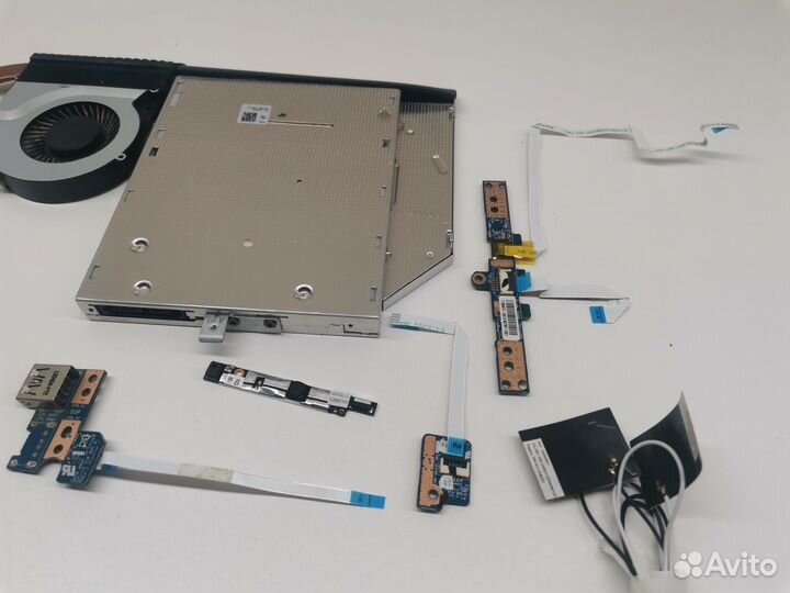 Оригинальные запчасти для ноутбука Toshiba C850