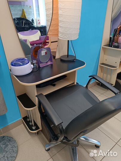 Парикмахерское кресло