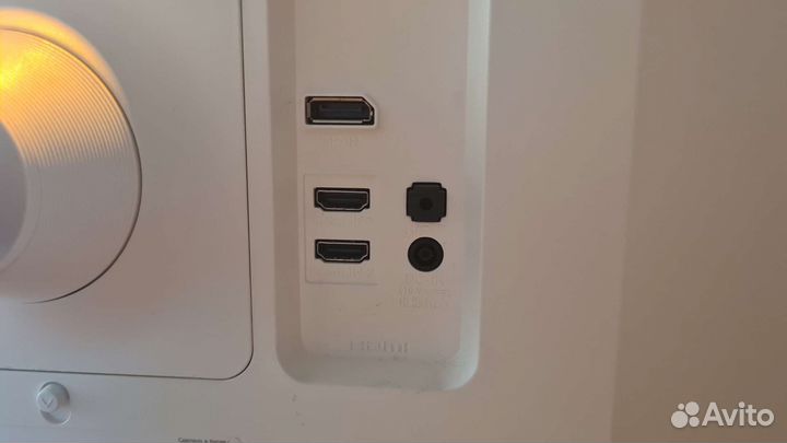 Монитор LG 27UL650