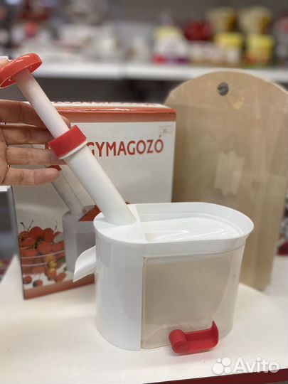 Косточки выдавливать машинка