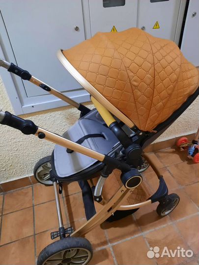 Прогулочная коляска трансформер складывается