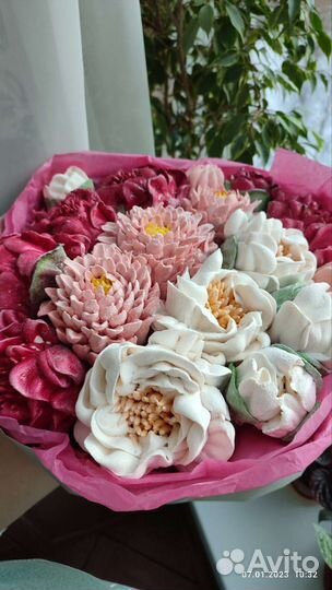 Розы и хризантемы зефирные