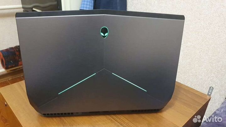 Игровой ноутбук Alienware 15 R2