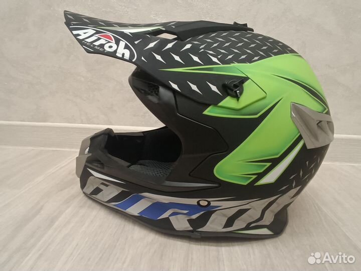 Кроссовый шлем Airoh