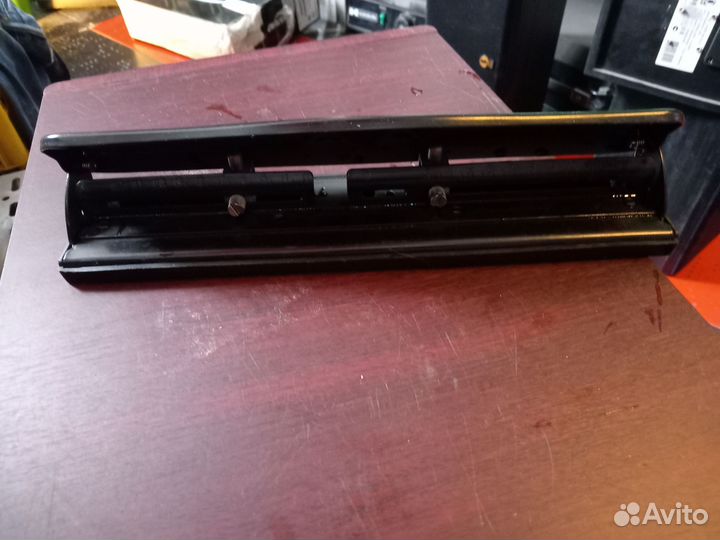 Дырокол KW-trio 999D