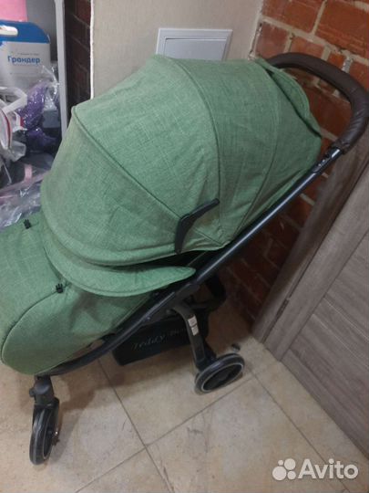 Прогулочные коляски новые в наличии