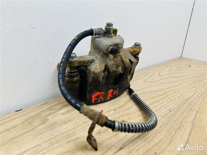 Суппорт передний правый Kia Cerato 3 2.0 G4NA