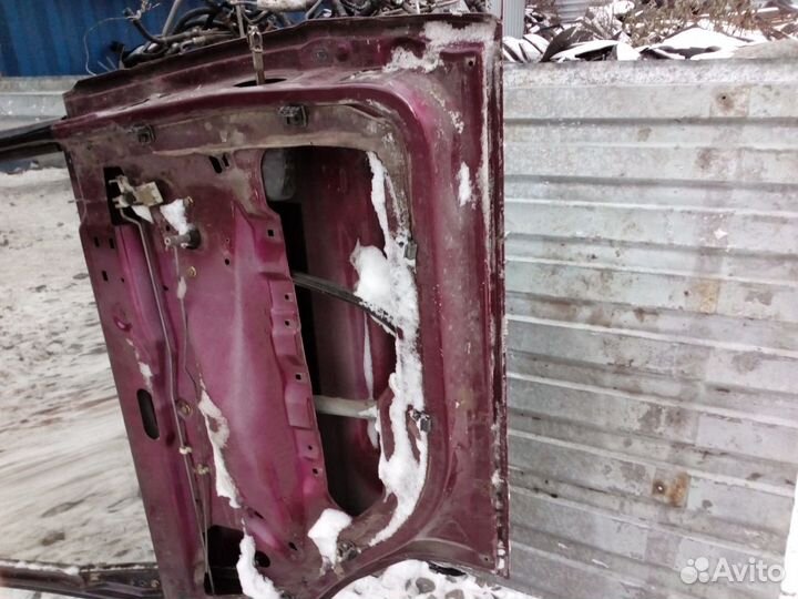 Дверь задняя левая Volkswagen Passat B3 88-93