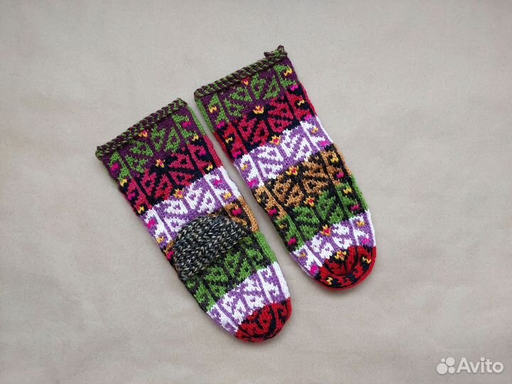 Теплые носки ручной работы