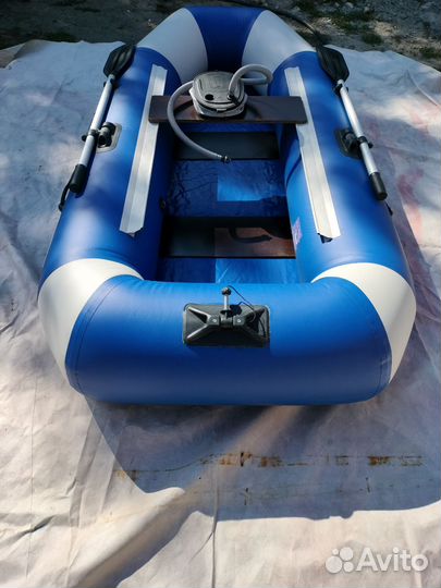 Лодка стелс