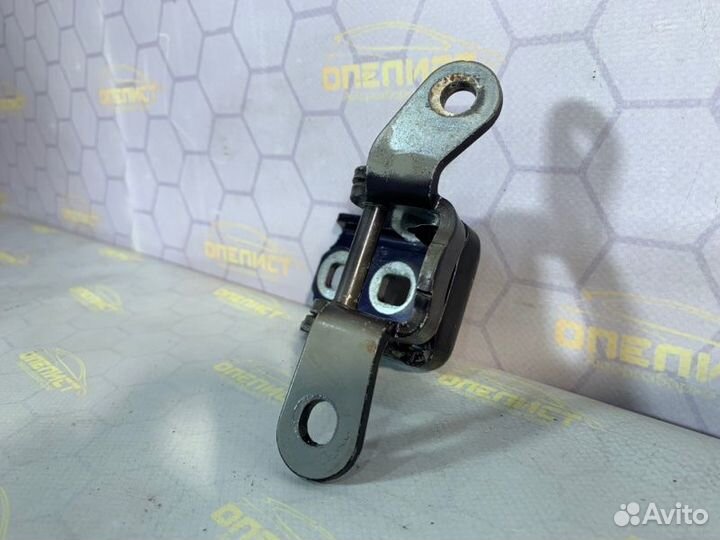 Петля двери нижняя задняя правая Opel Insignia A