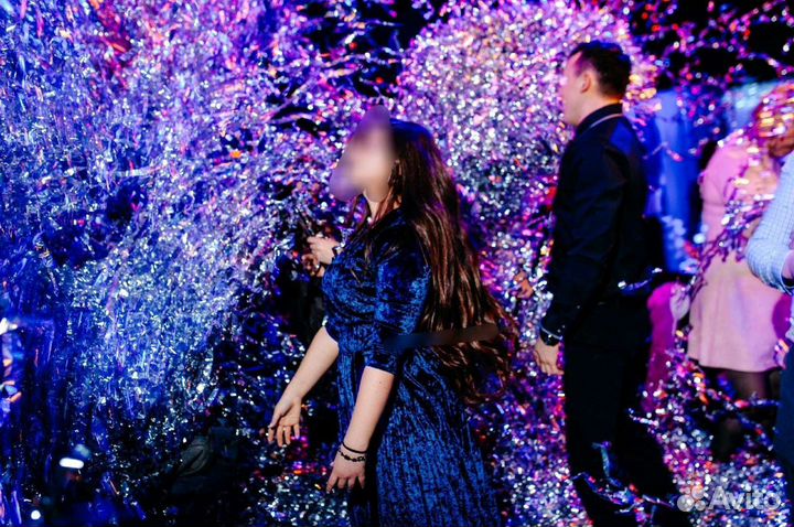 Ведущая на праздник