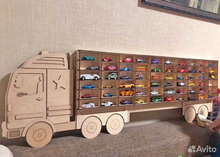 Стеллаж для машинок