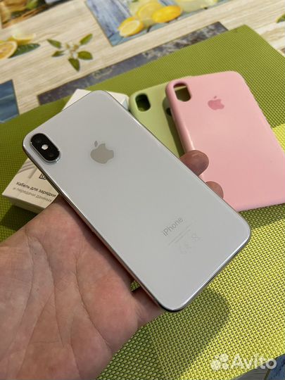 iPhone X, 64 ГБ