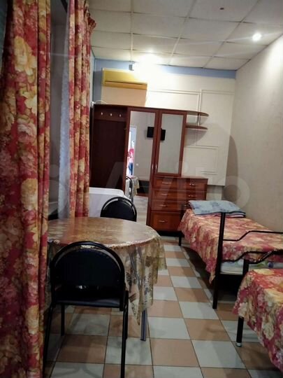 Комната 15 м² в 6-к., 2/2 эт.