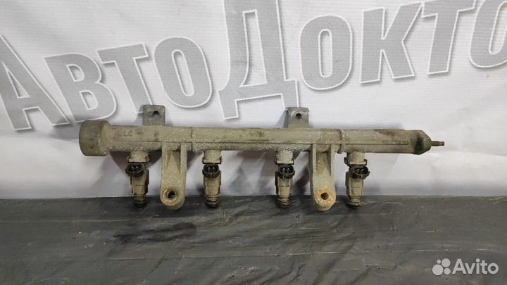 Топливная рампа в сборе Hyundai Accent