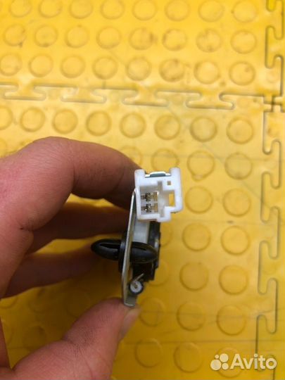 Динамик передний правый Nissan Almera Classic QG16