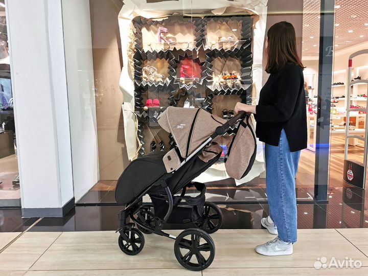 Коляска прогулочная