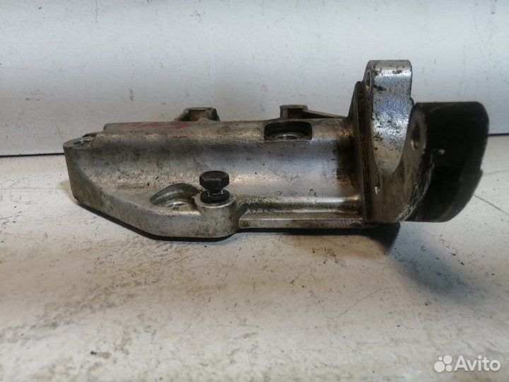 Кронштейн гур LADA Priora 2170 2008