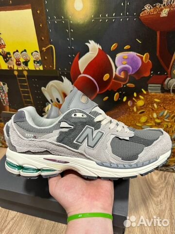 Мужские кроссовки new balance 2002R