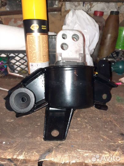 Подушка/опора двигателя левая передняя Kia ceed