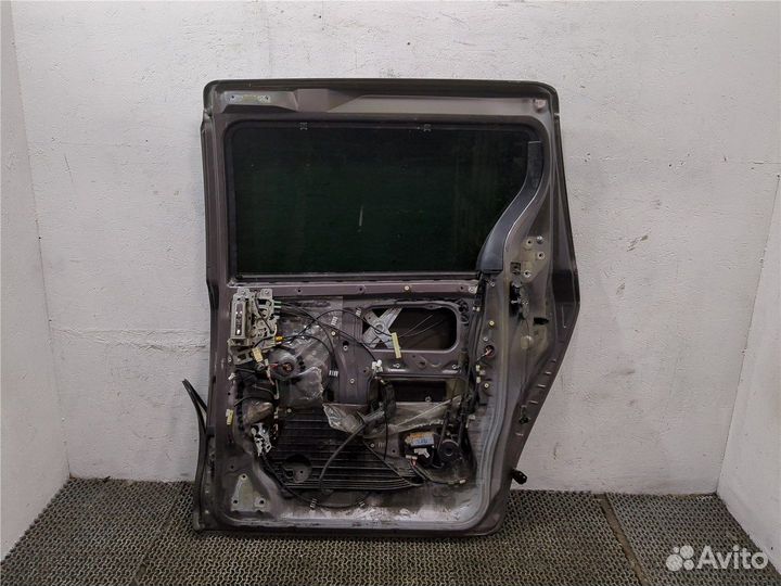 Дверь раздвижная правая Toyota Sienna 3