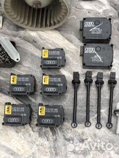 Моторчик заслонок печки audi A8 D2