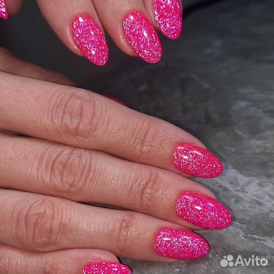 Маникюр и педикюр