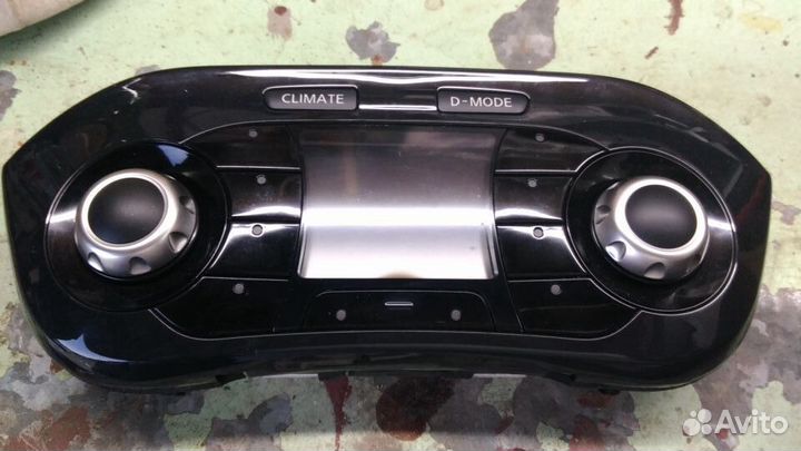 Блок управления климатом на nissan juke