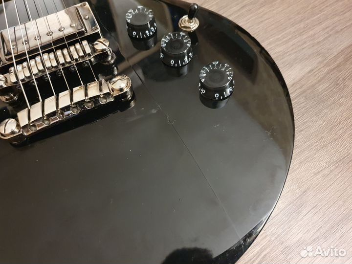 Электрогитара Ibanez ART80