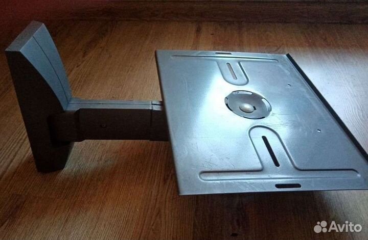 Полка навесная под телевизор