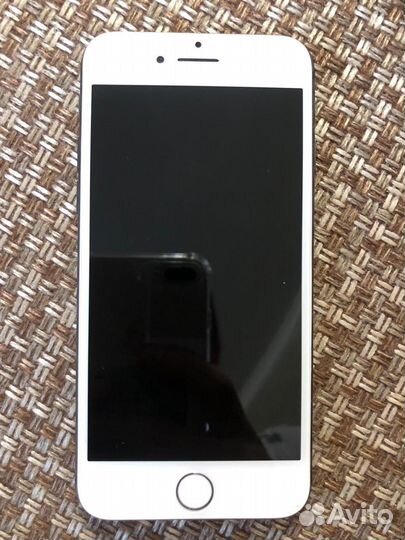 Телефон iPhone 8 64 gb
