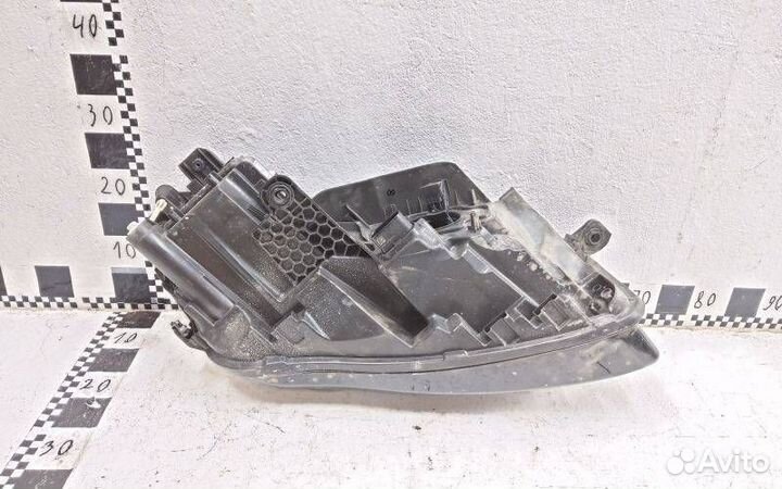 Фара левая Volkswagen Touareg