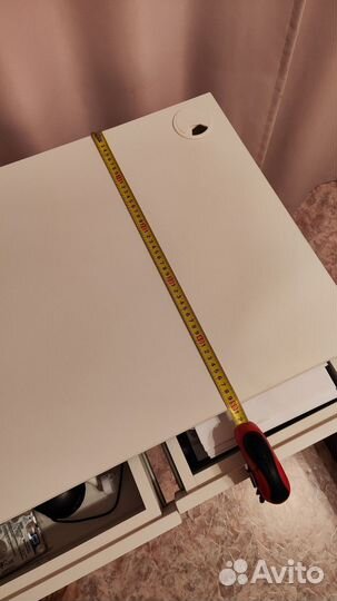 Белый письменный стол с ящиками Икеа