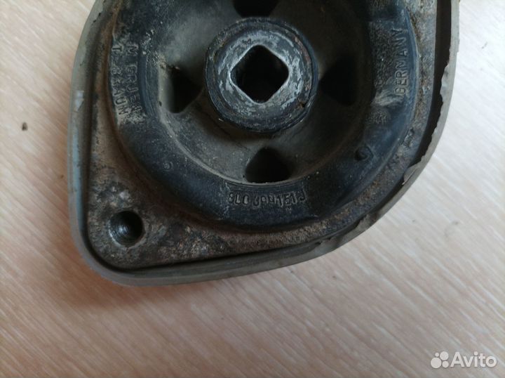 Опора МКПП volkswagen passat b5