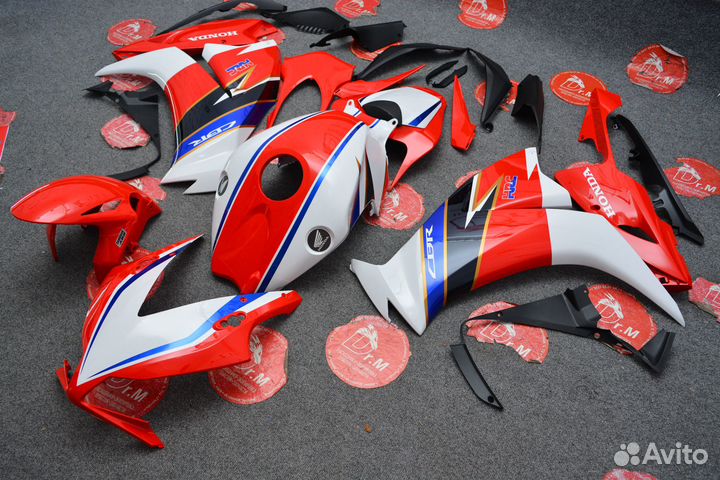 Honda cbr1000rr 12-16 пластик в наличии