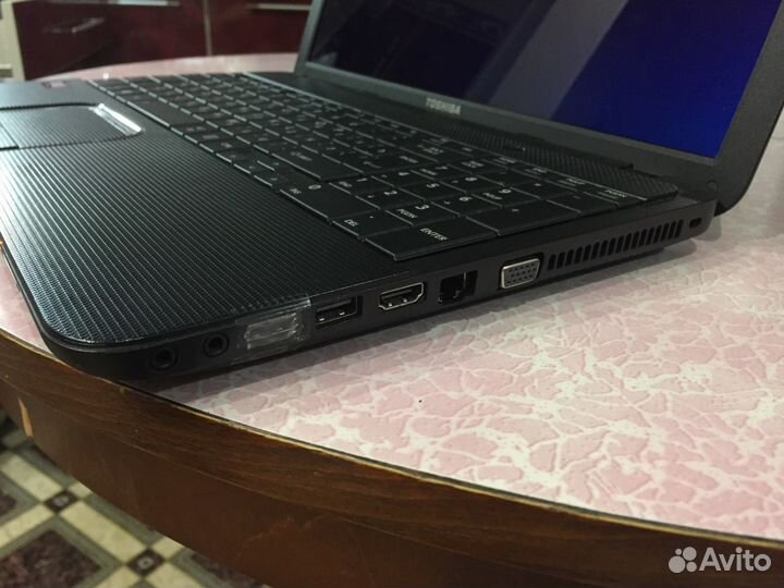 Ноутбук Toshiba C850D-DSK в хорошем состоянии
