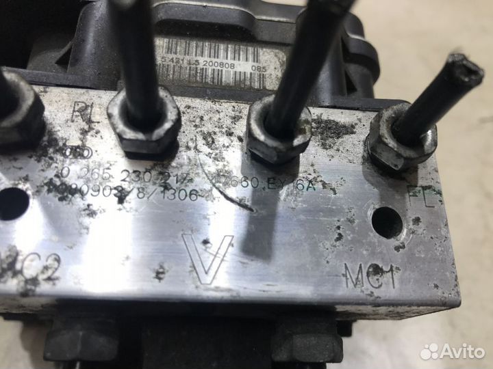 47660EY16A Блок ABS (насос) Nissan Qashqai J10