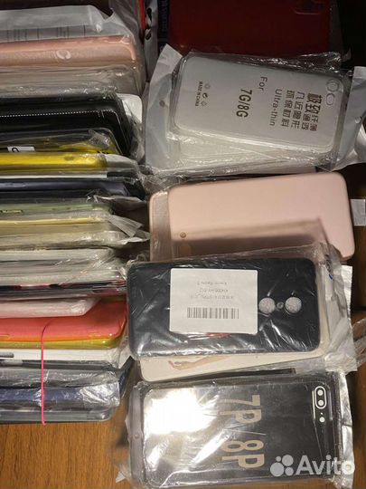 Чехлы и защитные стекла