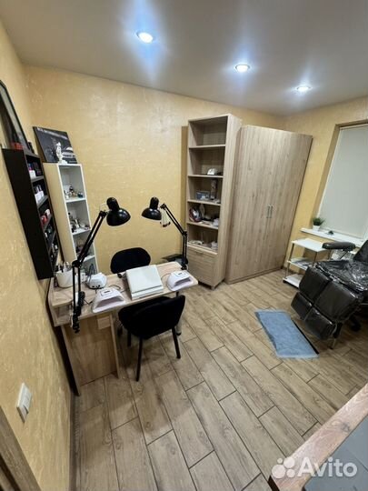 Аренда кабинета маникюра и педикюра, наращ ресниц