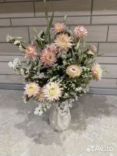 Сухоцветные композиции и букеты