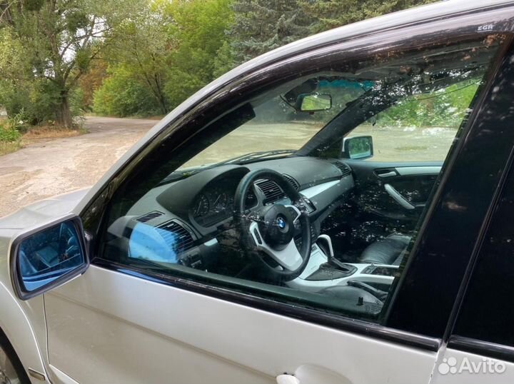 Стекла дверные BMW X5 E53