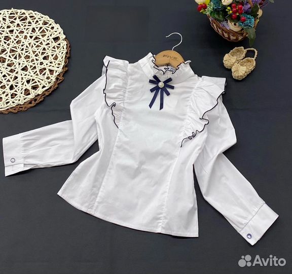 Рубашка школьная для девочки нарядная 134 и 140